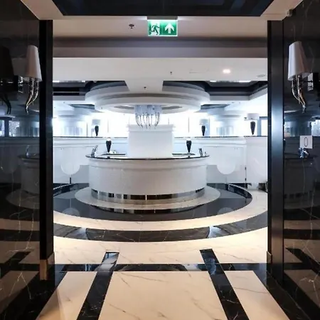 Appartamento Hanza Tower Downtown 22 Pool & Jacussi